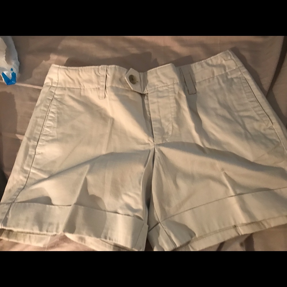 Gap Cream Colored Shorts